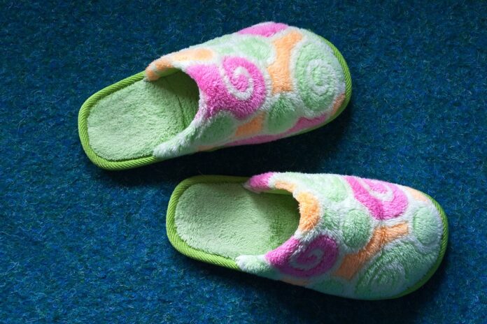 slippers for senior citizens