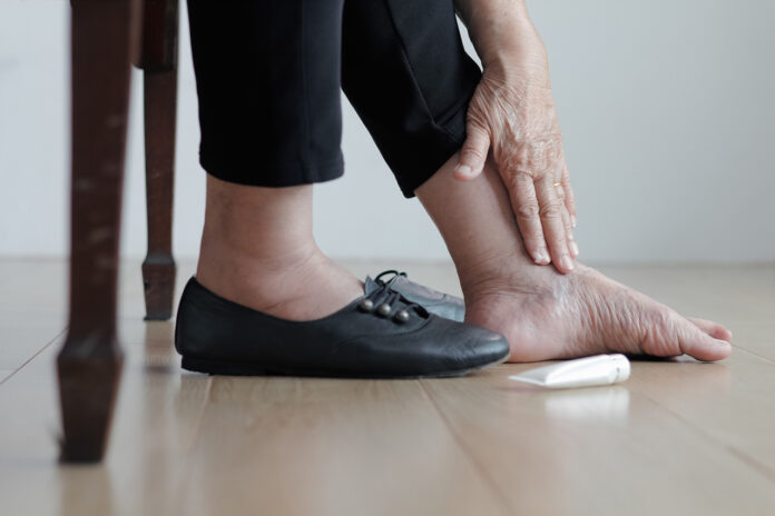 Easy To Put On Shoes For Seniors