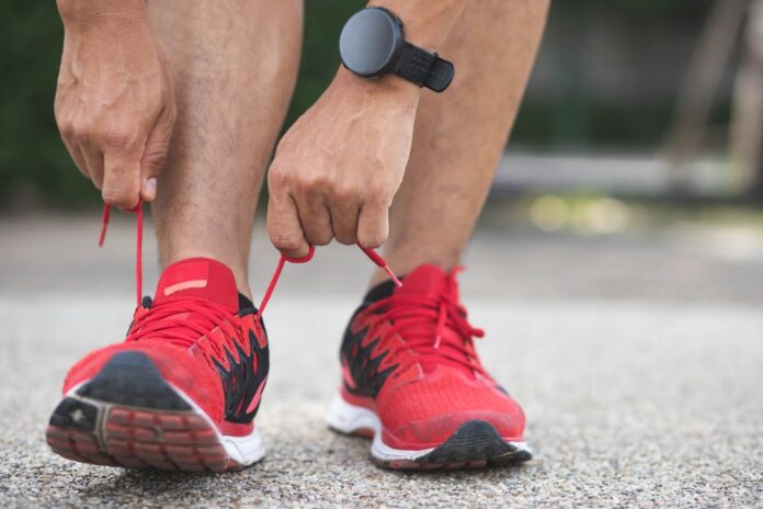 running shoes with heel support